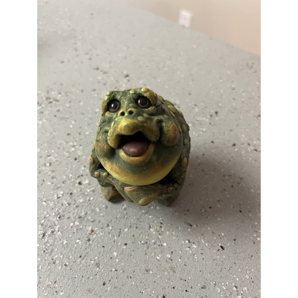 VTG Pete Apsit Toad with anthropomorphic features 3x3x2.75"